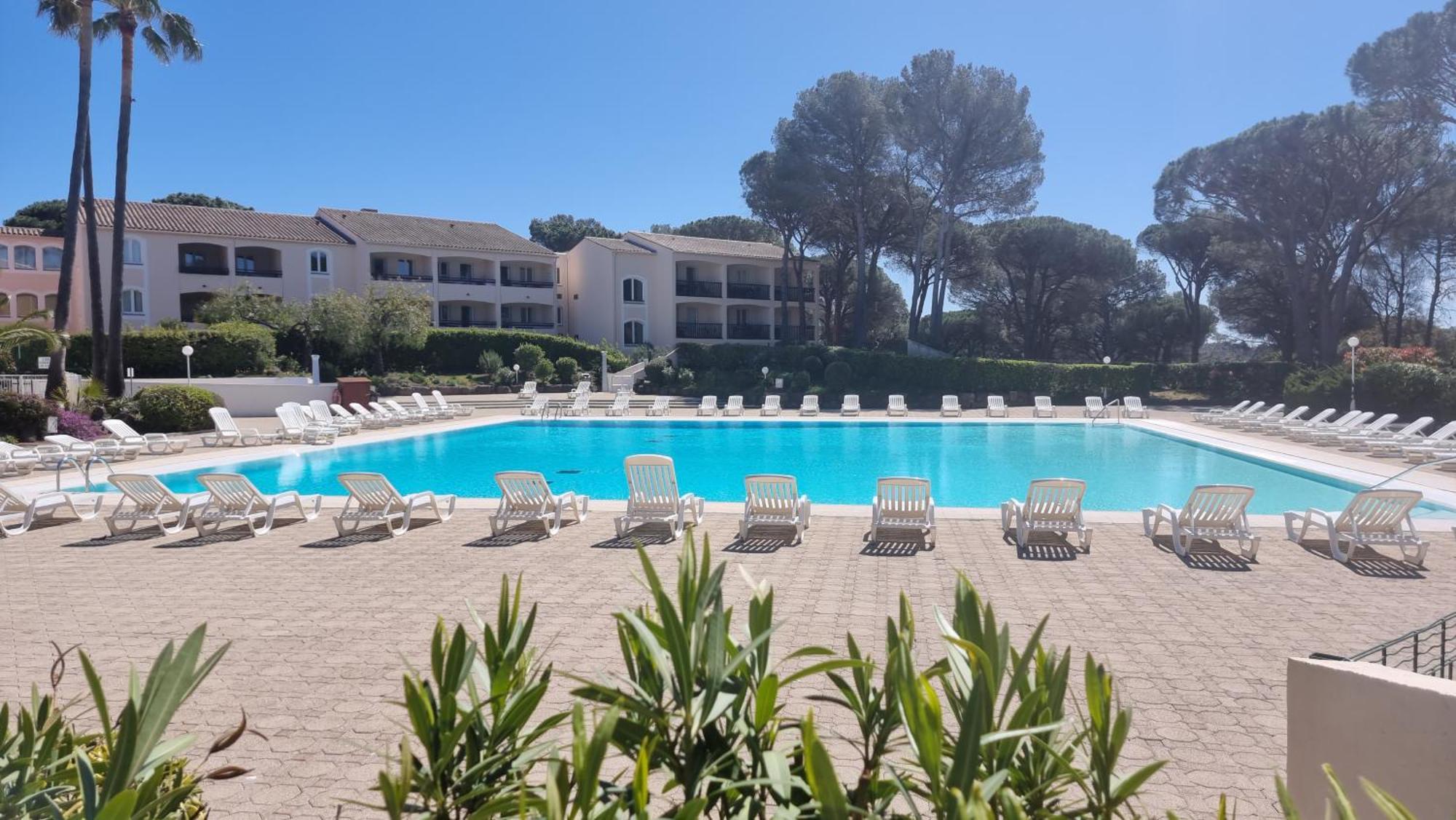 Chez K&D Studio Nature Avec Piscine St Raphael Saint-Raphaël Стая снимка
